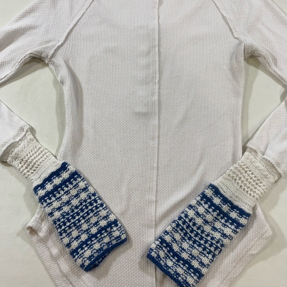 Free People Boho Thermal White Long Sleeve Top with Blue crochet Knit Cuffs - Picture 3 of 9